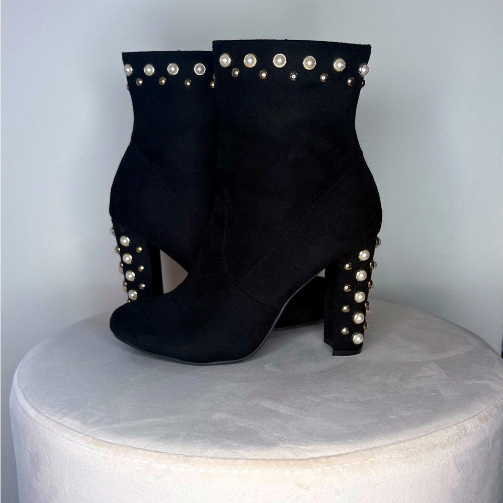 Elegant Black Pearl-Studded Ankle Boots